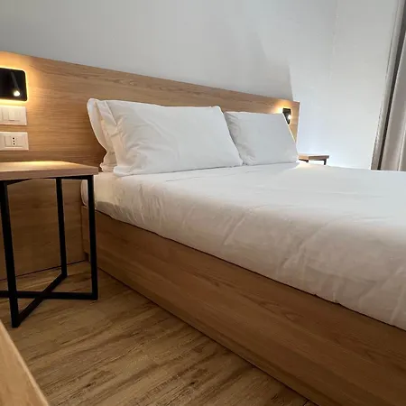 Yugogo Mazzini 41 Centro Apartman *