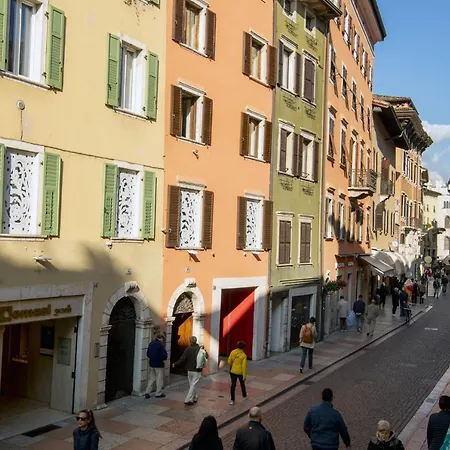 Yugogo Mazzini 41 Centro Apartman *